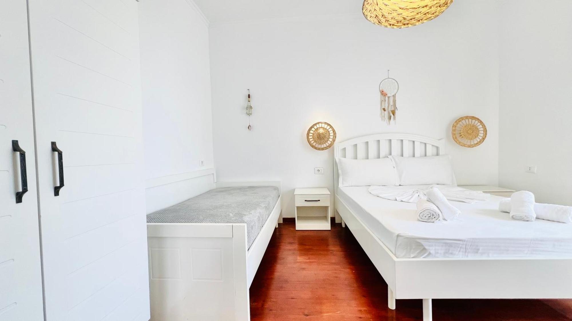 Las Nubes Rooms Himarë Eksteriør billede
